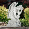 Figura Pochylony anioł z laurem 82cm