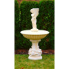 Fontanna Fresco Carello F128 - 167cm w ogrodzie na zielonej trawie