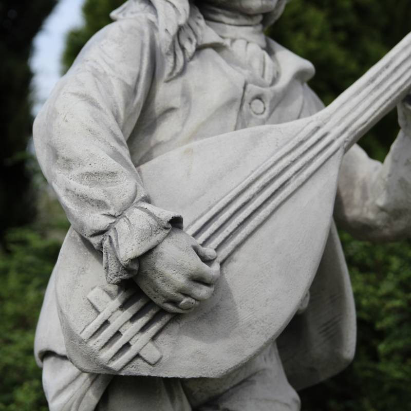 Figura Figura Bard z mandoliną 140cm