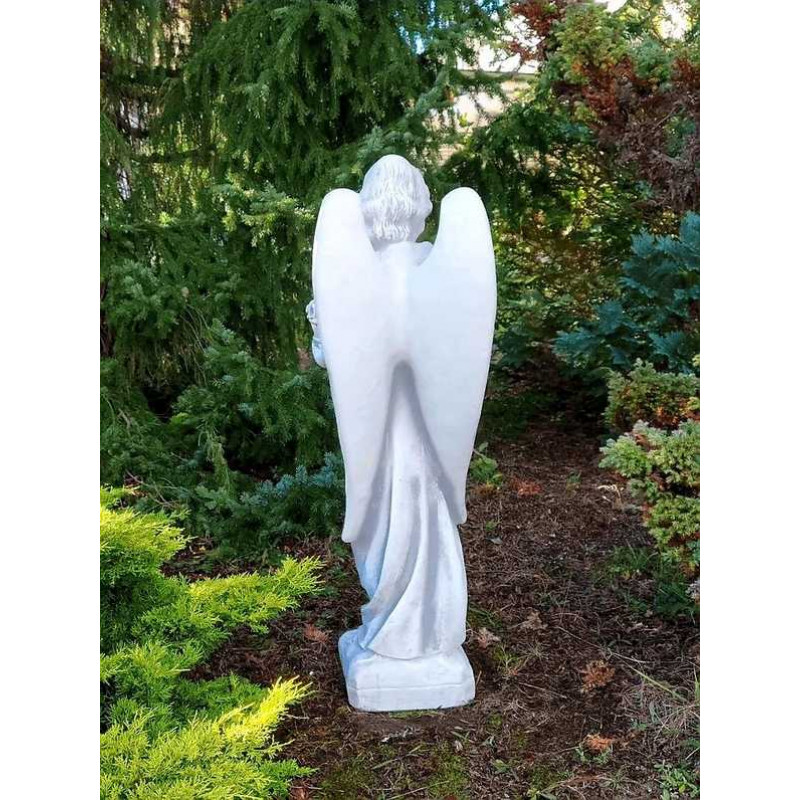 Figura Anielica z bukietem kwiatów 104cm