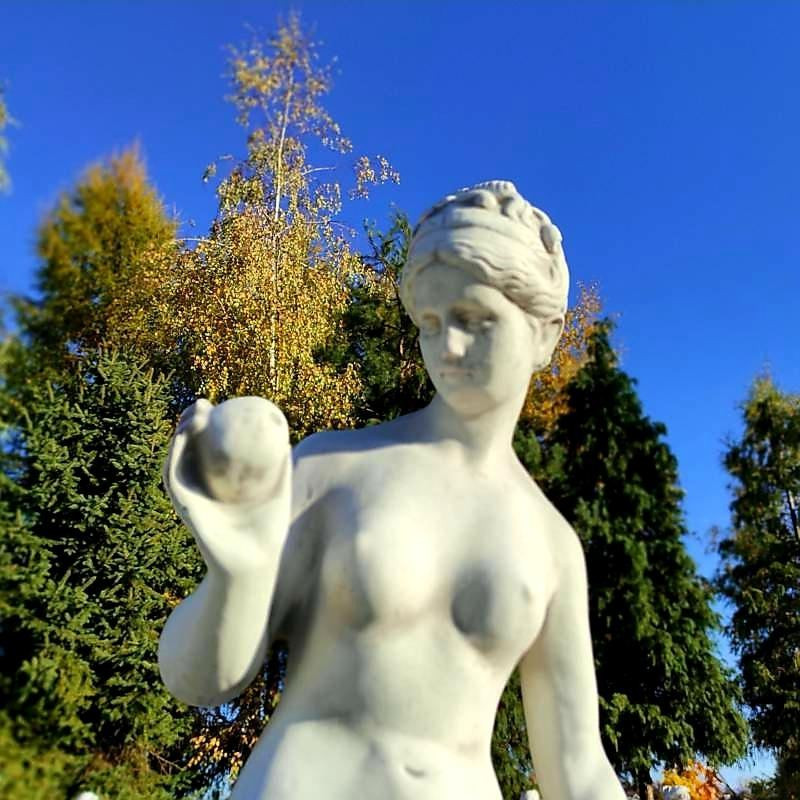 Figura Ewa z jabłkiem 120cm