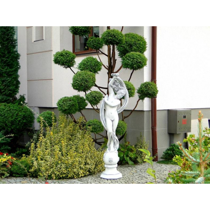 Figura Kobieta na kuli 169cm