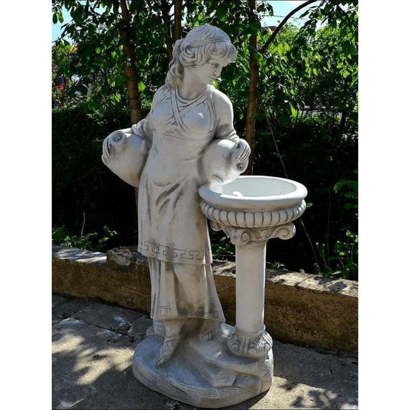 Figura Kobieta oparta o paterę 140cm