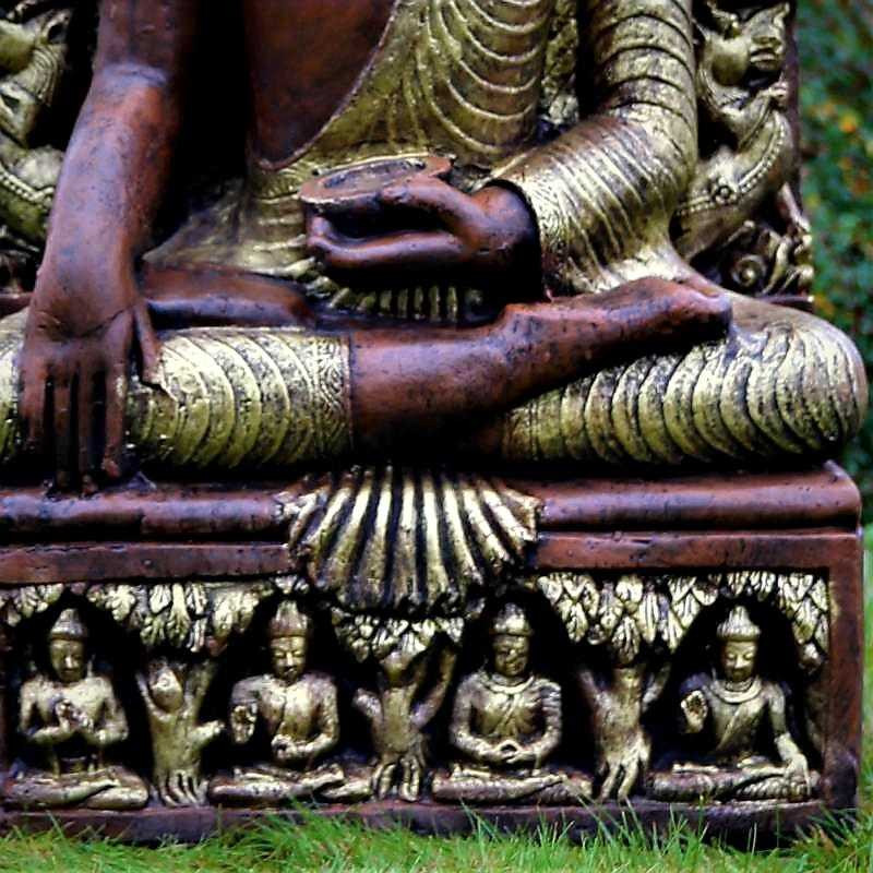 Figura Złoty Budda Phra Phuttha w Wat na tronie 94cm