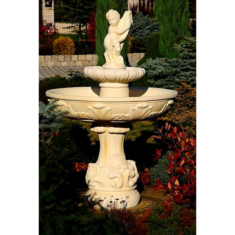 Fontanna Roma Ragazzi F252 - 160cm w ogrodzie w kolorze Ecrue