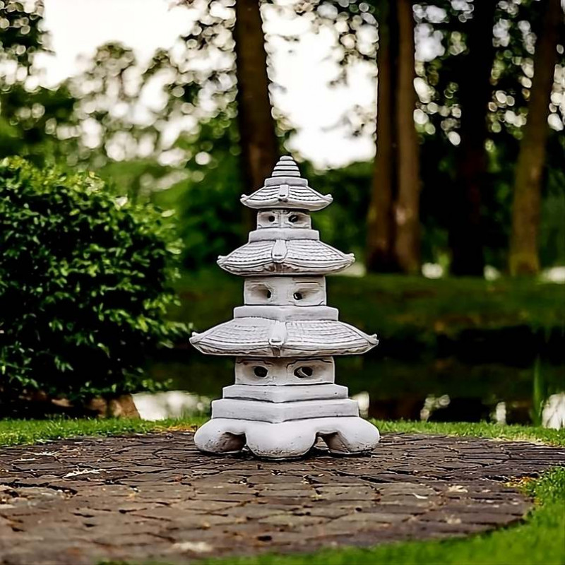 Pagoda duża trzypiętrowa