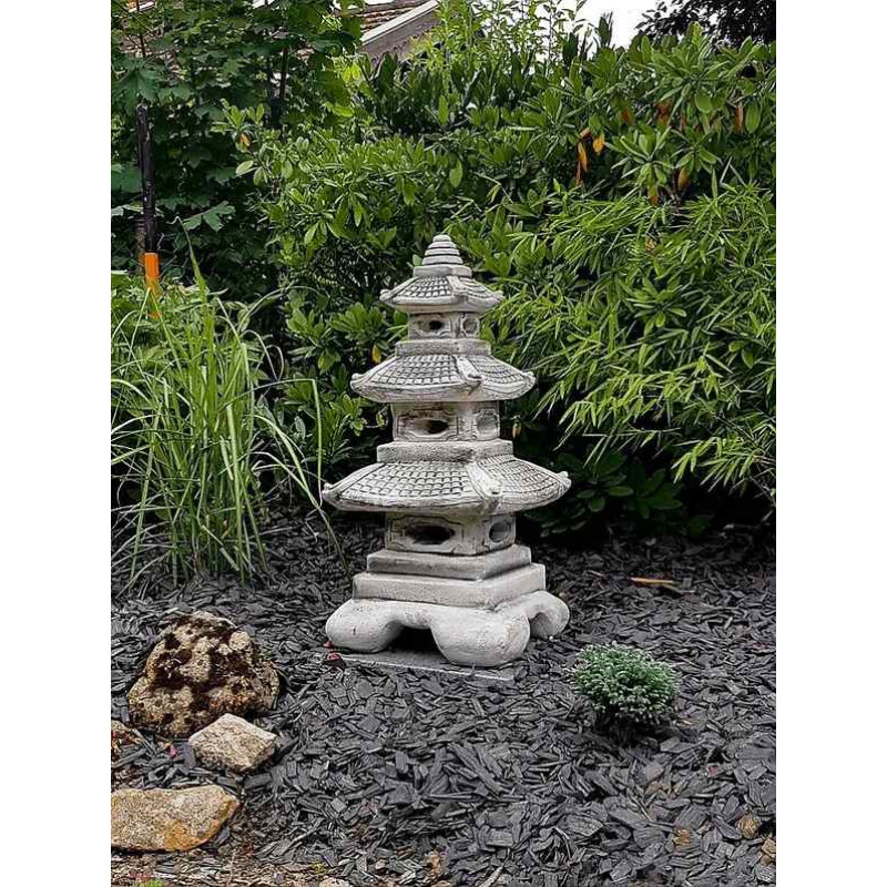 Pagoda duża trzypiętrowa