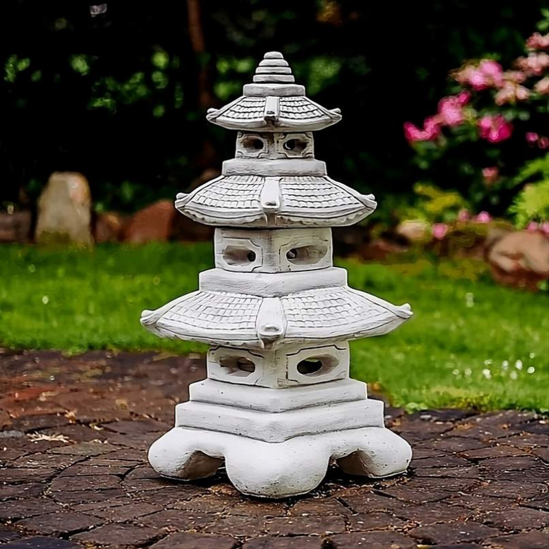 Pagoda duża trzypiętrowa