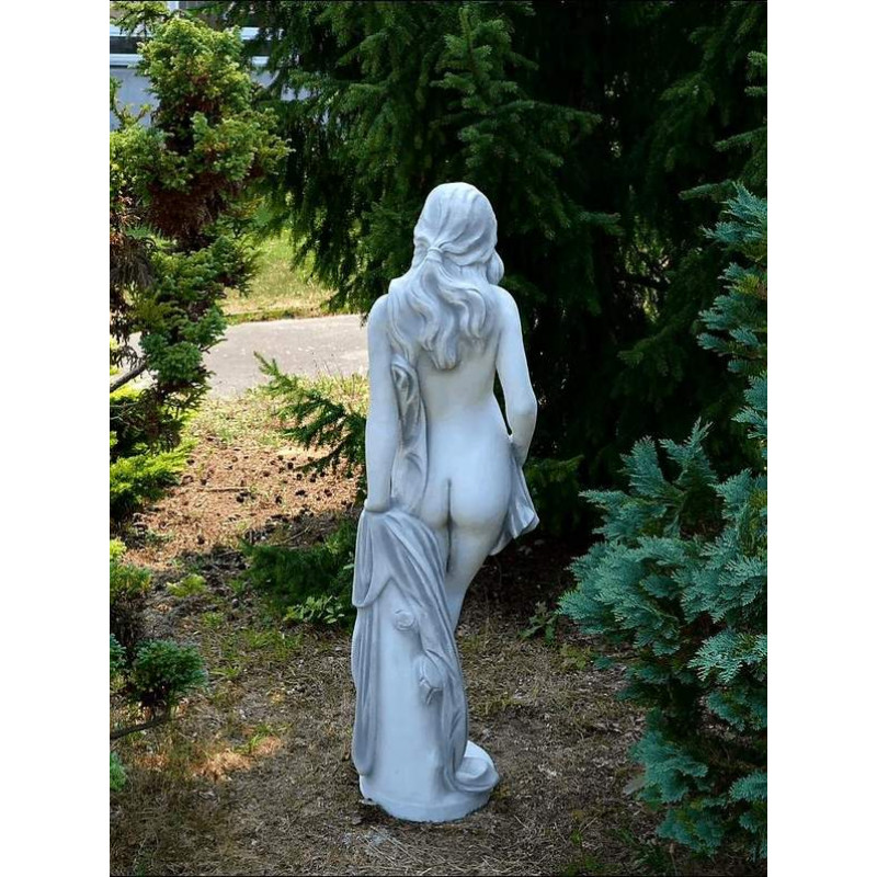 Rzeźba Złotowłosa otulona szatą 150cm