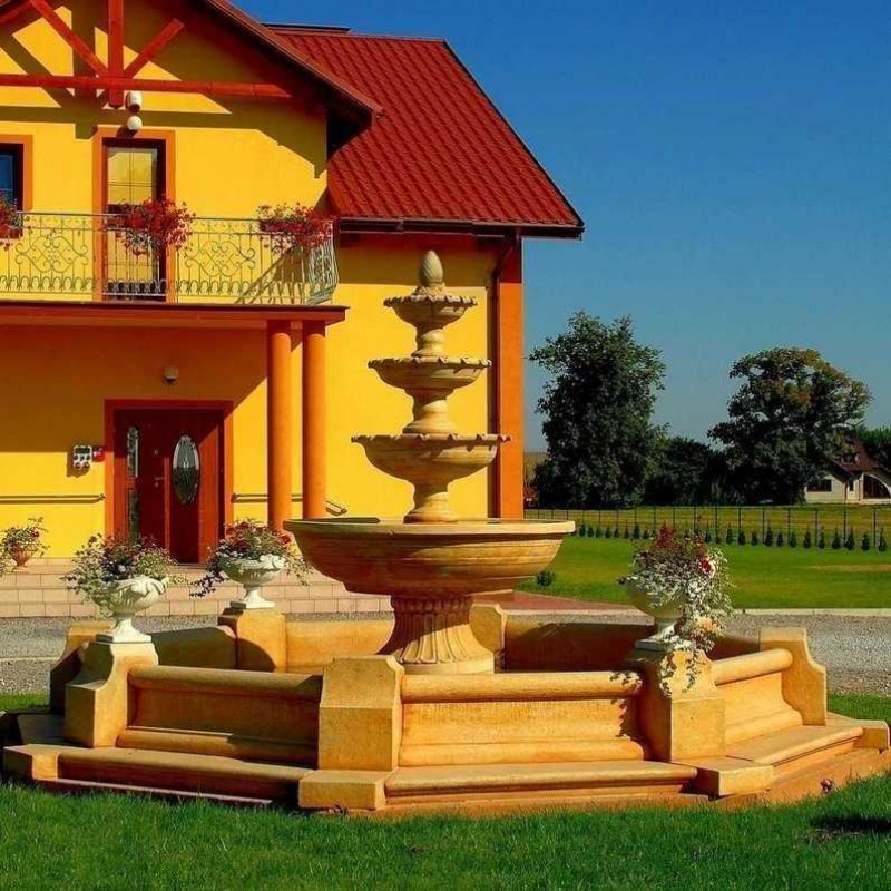 Elegancki zestaw fontannowy z Oczkiem fontannowym Classico i Fontanną Ogrodową Almeria
