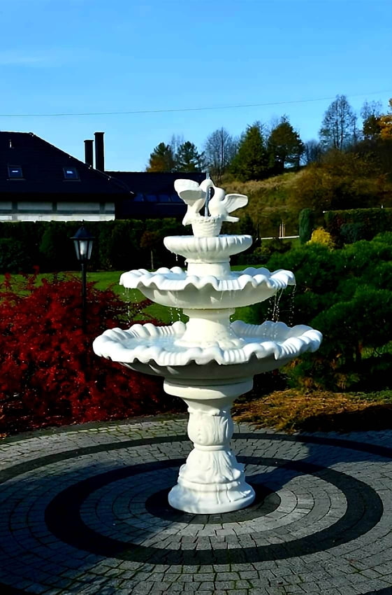 Fontanna Selene z Gołąbkami 1