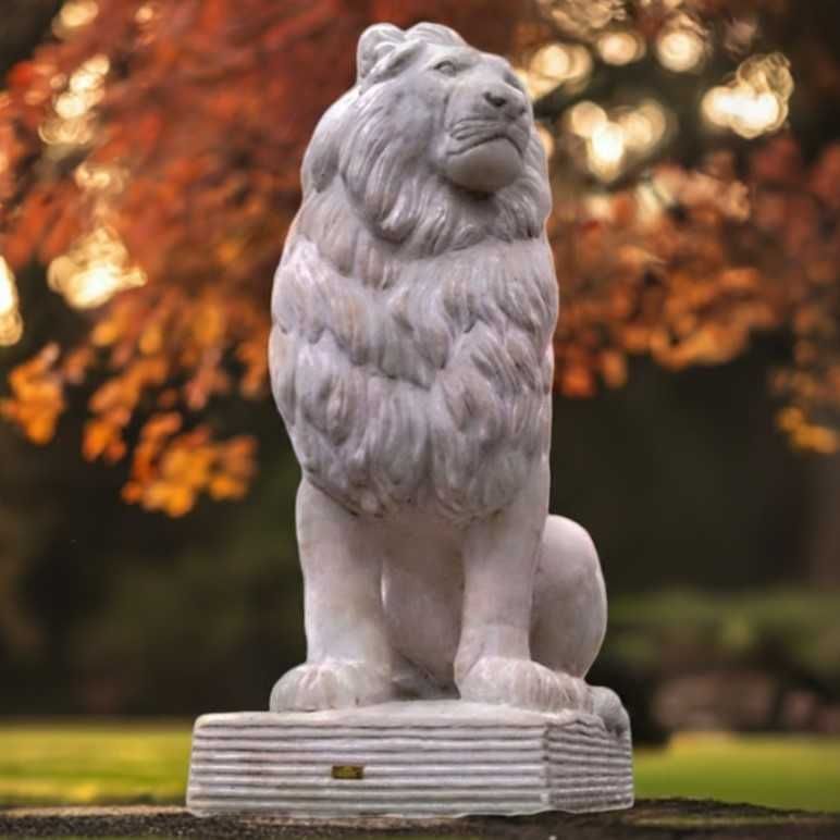 Figura ogrodowa Lew wielki prawy